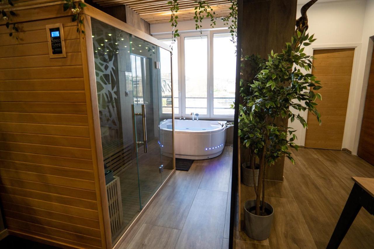 Capsule Wellness - Sauna - Balneo - Machine De Sport Privatif - Ps5 - 2 Chambres Valenciennes Eksteriør billede